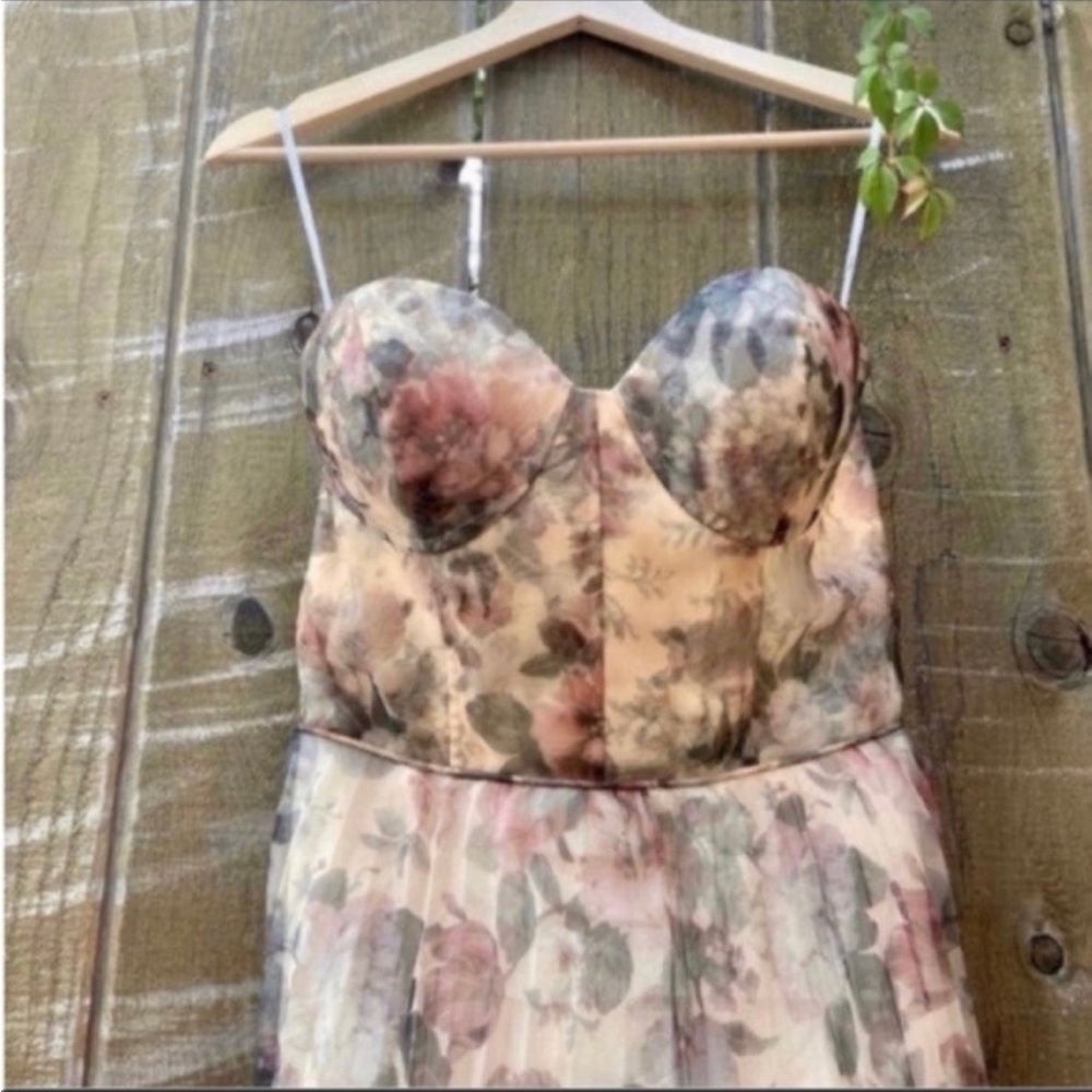 Ivory Floral Bustier Corset Organza Lace-Up Maxi Dress 🌿 - Picture 4 of 13